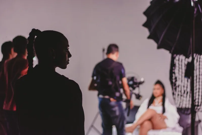 Effortless Takes Effort: The Exhausting Behind-the-Scenes Machine Powering Celebrity 'Candid' Photos
