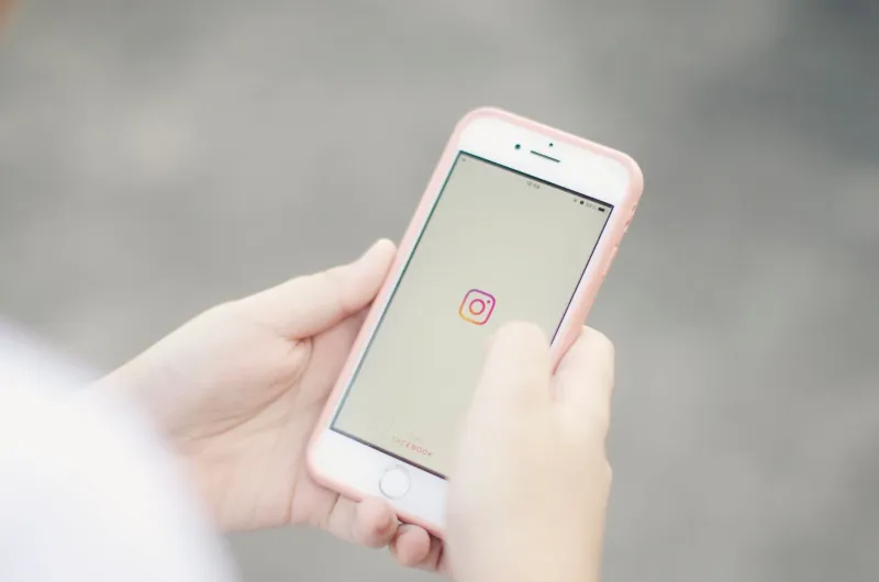 Unfollow at 2 AM: The Forensic Science of Celebrity Instagram Beef Nobody Officially Admits To